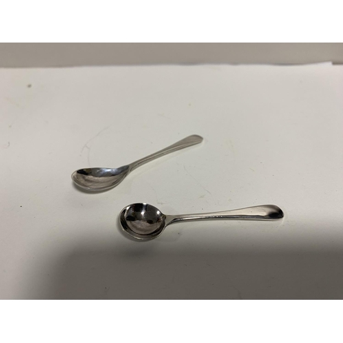 17 - 2 x Hallmarked Silver Salt Spoons c1990 Birmingham