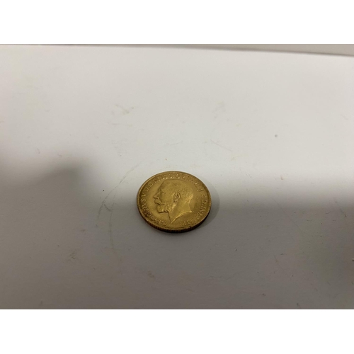 141 - 1915 Full Sovereign Coin , 8g