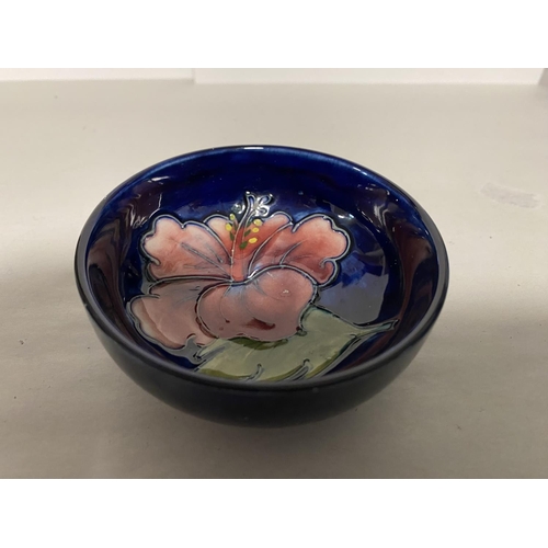 200 - Moorcroft 9 cm Diameter Small Footed Dish