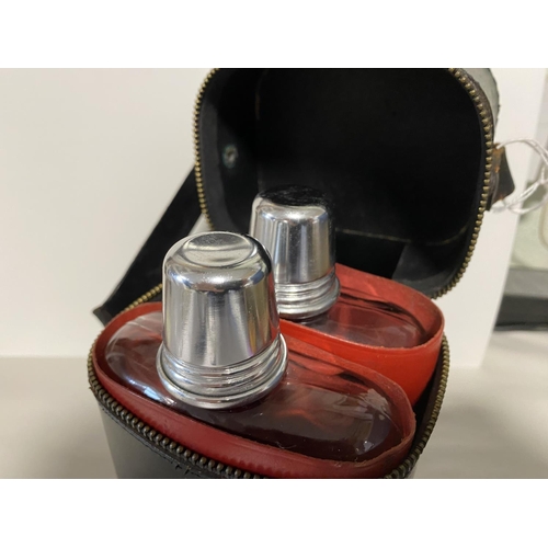 301 - Whisky & Gin Flasks in Fitted Case