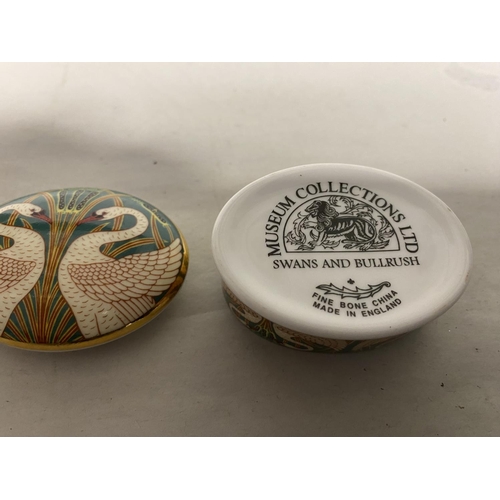 73 - Swans & Bullrush Lidded Trinket Box