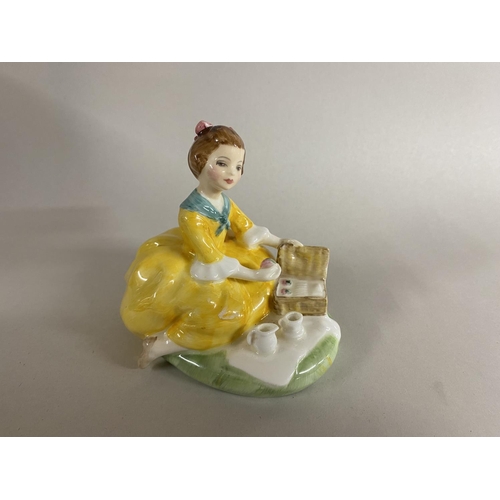 33 - Royal Doulton Figure - Picnic HN2308