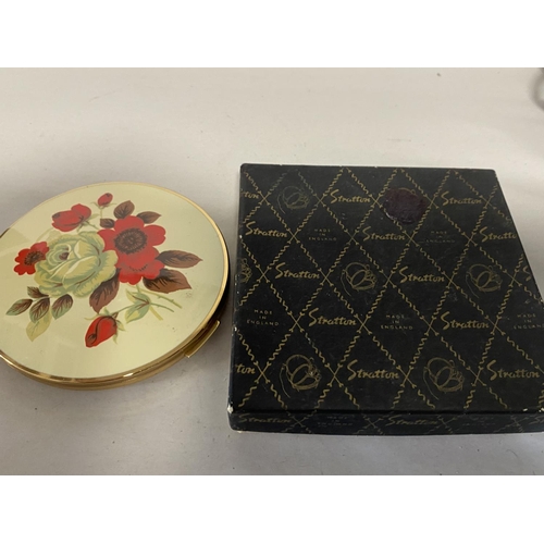 113 - Stratton Compact, Boxed