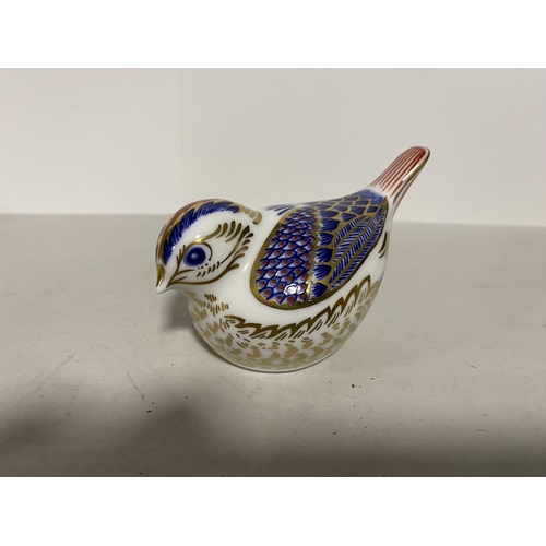 196 - Royal Crown Derby Bird, Gold Stopper