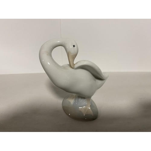 208 - Lladro Duck