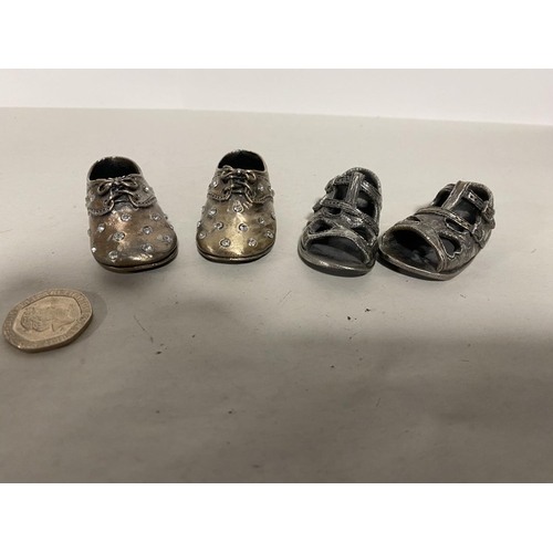 56 - 2 Pairs Shudehill Miniature Metal Shoes