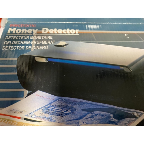 115 - New/Boxed UV Bank Note Forgery Detector