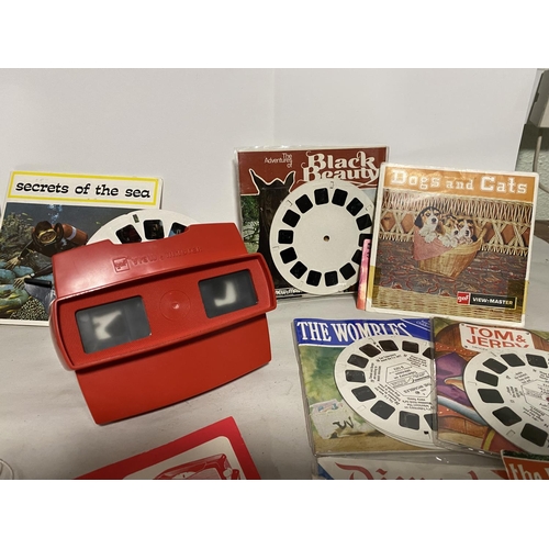 142 - Vintage Viewmaster & Cards