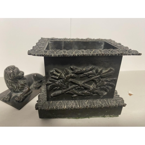 66 - Vintage Chinese Heavy Bronze 'Lion' Inkwell, 6