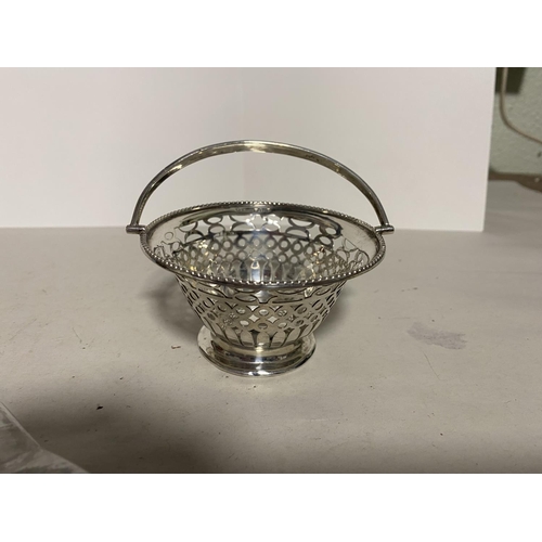 44 - Hallmarked Silver Swing Handled Bon Bon Basket - Chester 1899, 51g Weight