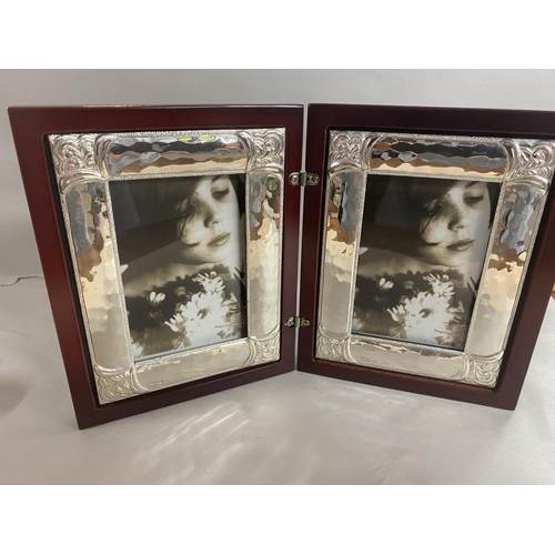 84 - Sterling Silver Double Photo in Box - Frame Size 5 x 3