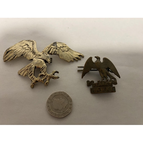 70 - Hawke Battalion Military Badge & Brass Eagle Clip