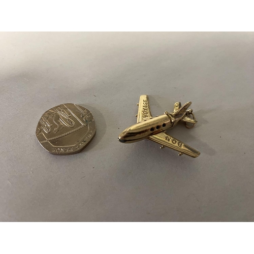 26 - Hallmarked 9ct Gold 'Aeroplane' Charm/Pendant with Lift Up Fuselage - Weight 7.1g