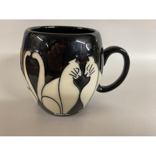 194 - Moorcroft 'Cat' Design Mug, RRP £145