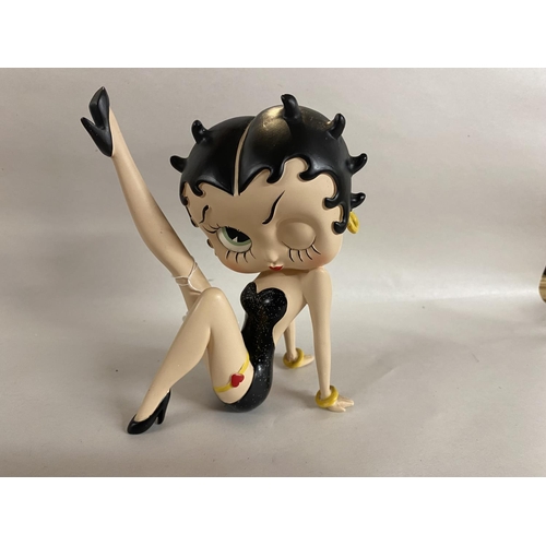 59 - Betty Boop with Leg Up, Boxed, 16cm