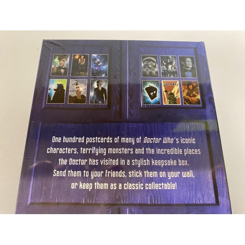 91 - Pack of 100 Dr Who Postcards in Tardis Box - New/Unopened