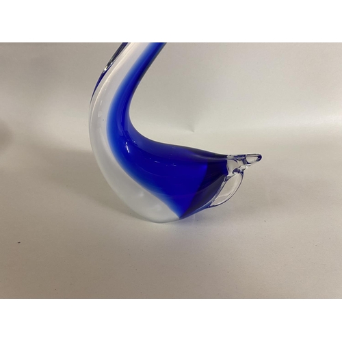 61 - Blue & White Glass Swan, 8