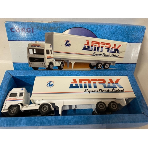 15 - Corgi - Amtrak Parcels Volvo