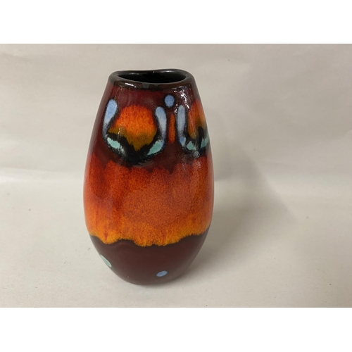 140 - Poole Pottery 'Volcano' 11cm Vase