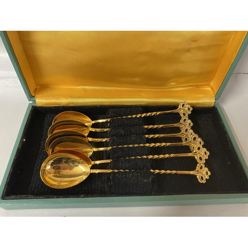 122 - Cased Set of 6 Gilt Spoons