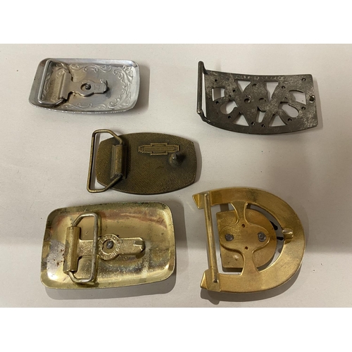 8 - 5 x Vintage Belt Buckles