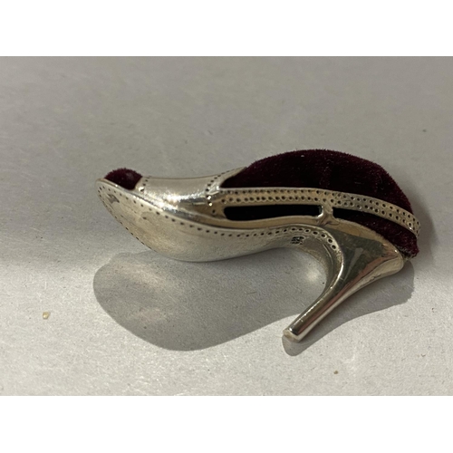 77 - 925 Silver High Heel Shoe Pin Cushion