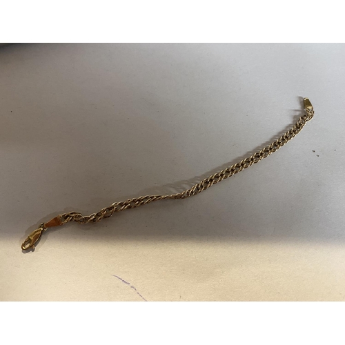 179 - 9ct Gold Curb Link Bracelet - Weight 3 gms