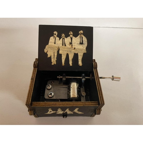 180 - Beatles Small Music Box - Plays Let it Be