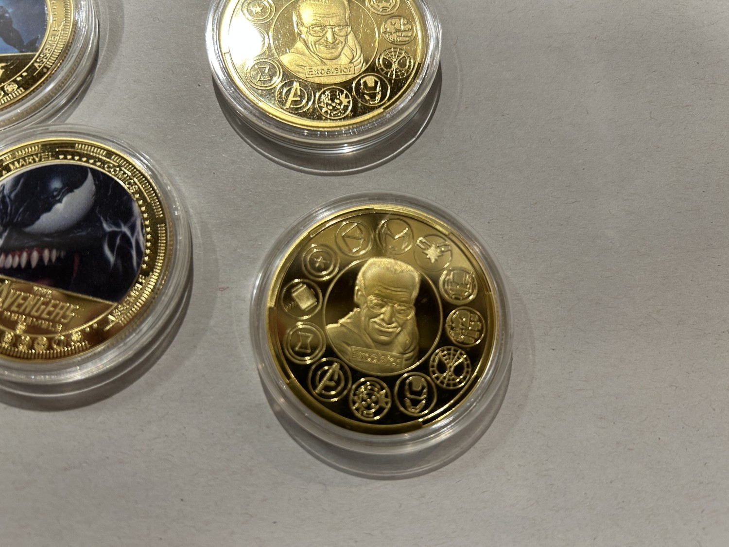 Marvel Avengers Set of 5 Collectors Coins in Capsules