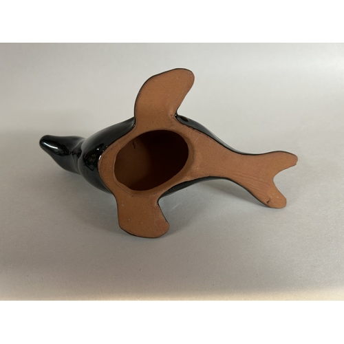 136 - Blue Mountain Pottery Sea Lion - 6