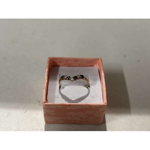 129 - 9ct Gold 7-Stone Wishbone Ring - Size M