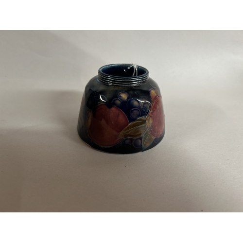 278 - Moorcroft Early Pomegranate Thread Top Pot, 6cm