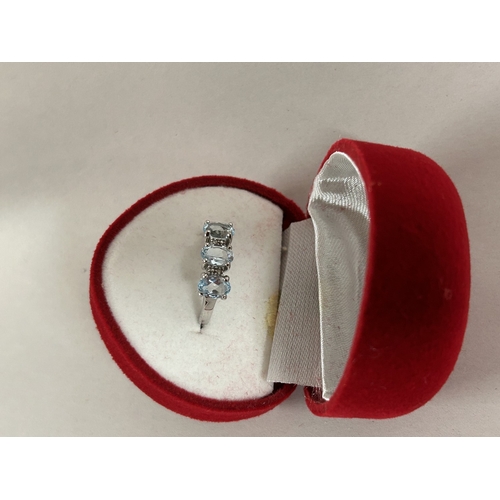 289 - 925 Silver & 3 Topaz Ring - Size N