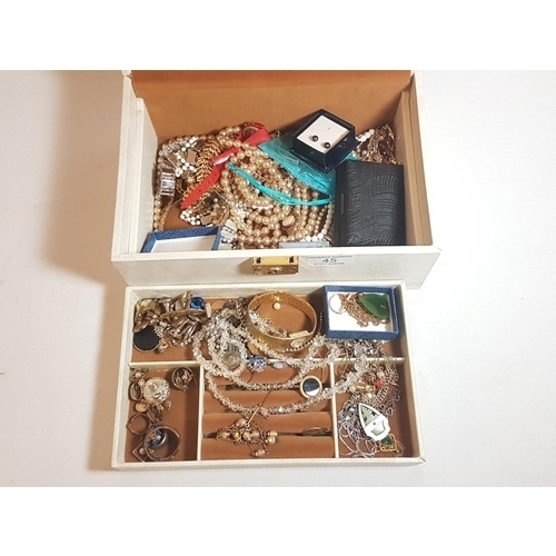 45 - Jewellery box and contents