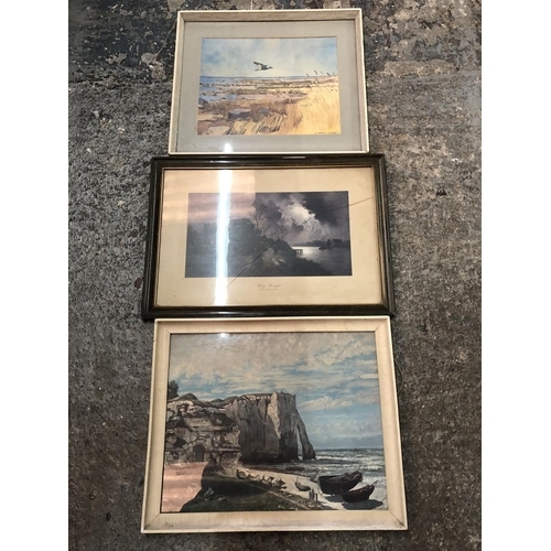148 - 3 Various framed prints