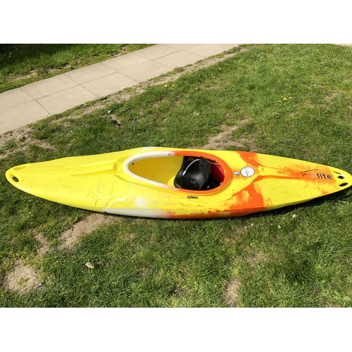 346 - YELLOW AND ORANGE LITE TG245 KAYAK