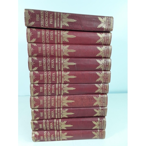 219 - 10 Childrens encyclopedias