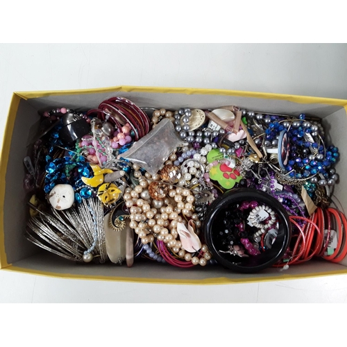 115 - Box of costume jewellery