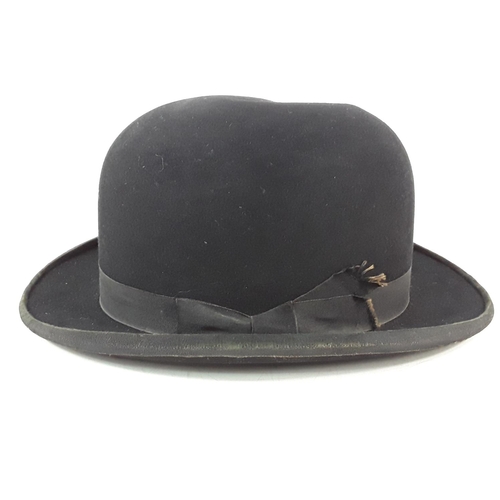 152 - Bowler hat