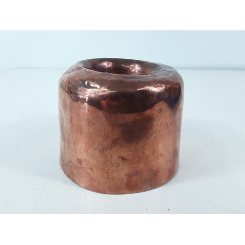 653 - Antique copper jelly mould