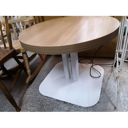 254 - Retro table with metal base