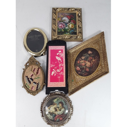 72 - 5 small pictures and a miniature oriental screen