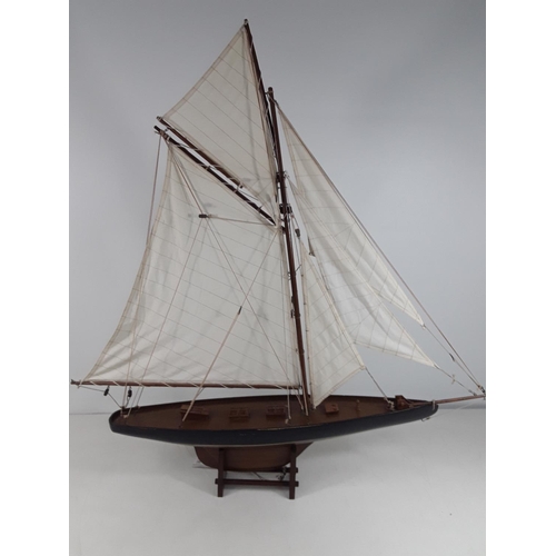 447 - Model sailing ship