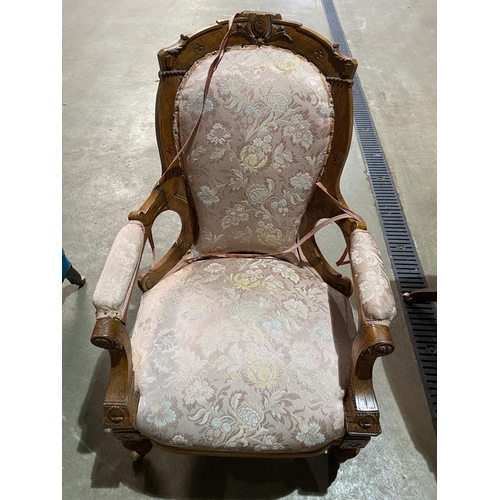 44 - ANTIQUE SPOON BACK FIRE SIDE CHAIR