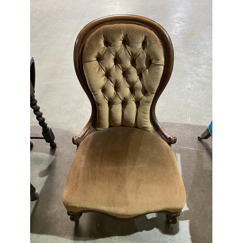 46 - ANTIQUE MAHOGANY SPOON BACK CHAIR