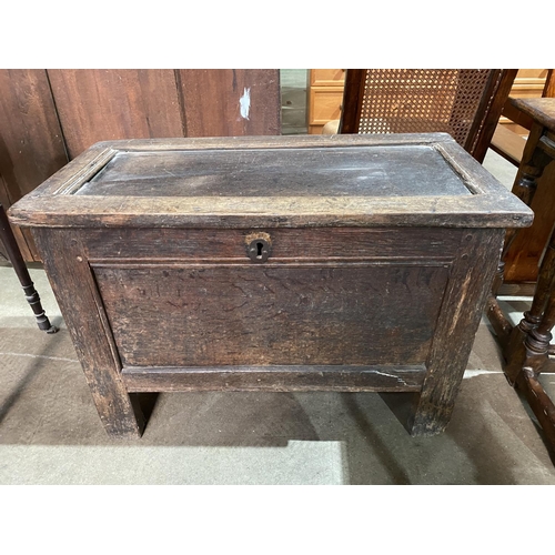 59 - SMALL ANTIQUE OAK COFFER APPROX 29