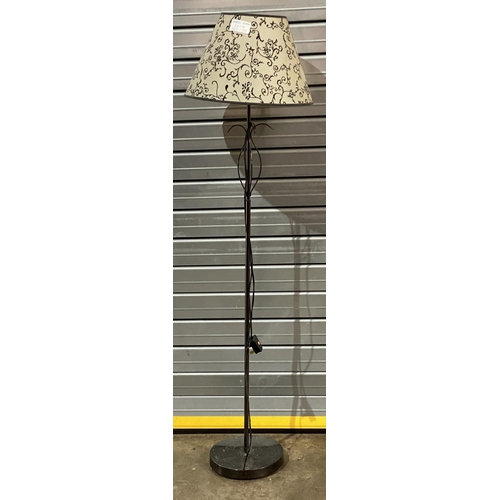 138 - STANDARD LAMP