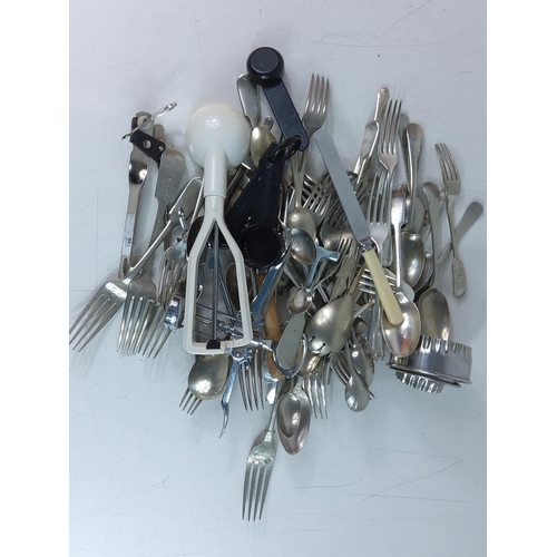 206 - Bag of vintage cutlery