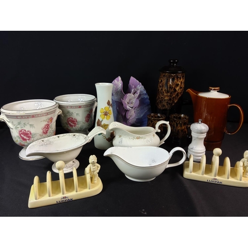 182 - China and planters