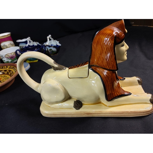 185 - Basket of chinaware